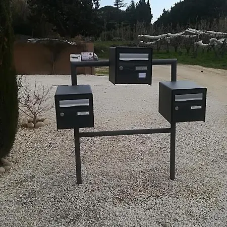 Panzió Mas De La Coucourde