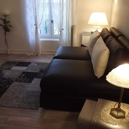 Mas De La Coucourde Bed & Breakfast Paluds de Noves